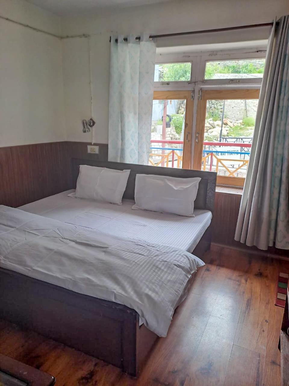 Hotel Gyespa Kyelang Esterno foto