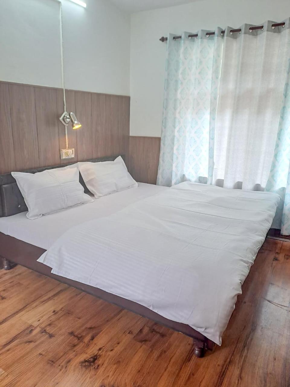 Hotel Gyespa Kyelang Esterno foto